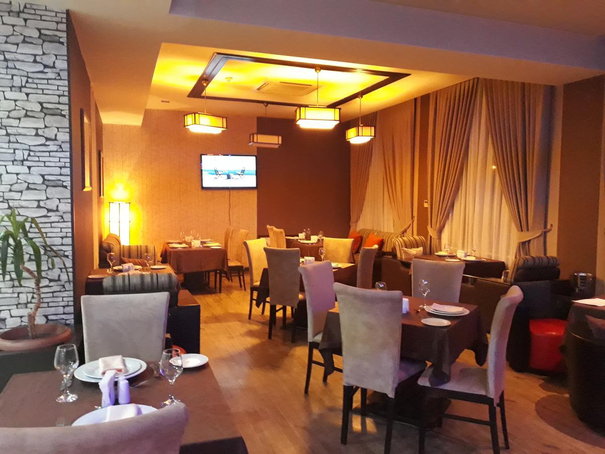 Caspian Ulduz Hotel Baku Exteriör bild