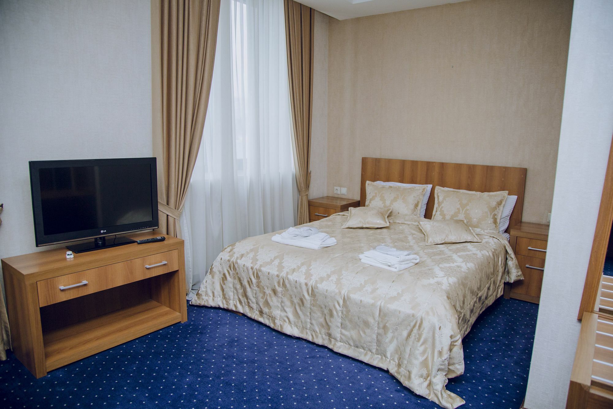 Caspian Ulduz Hotel Baku Exteriör bild